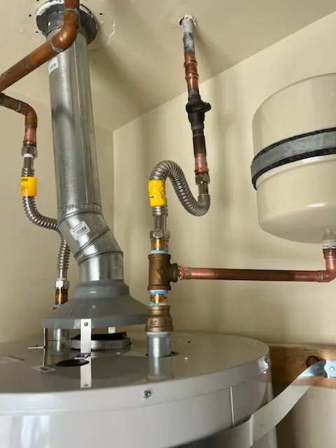 Water heater installation and plumbing repair in North Woodstock